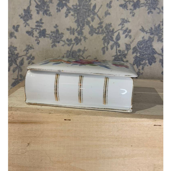 VTG Book Shaped Lidded Trinket Box Hand Painted Floral Japan - Picture 6 of 8